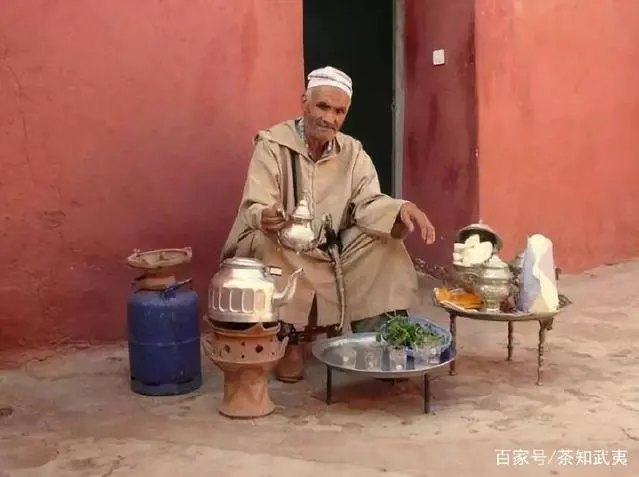 What tea do Moroccans drink and how does Moroccan tea culture develop