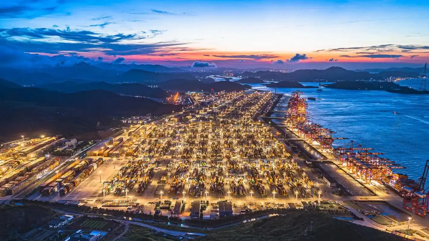 Mae Ardal Porthladd Jintang Y Ningbo-Porthladd Zhoushan Wedi Postio -Trwybwn ...